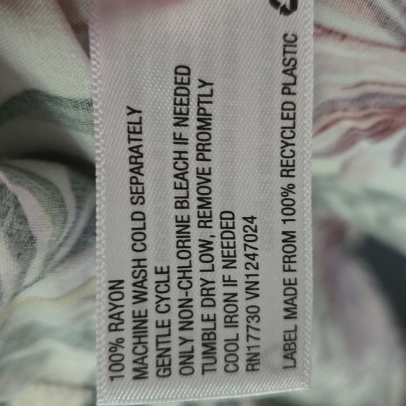 Goodfellow & Co tropical short sleeve shirt - Picture 7 of 9